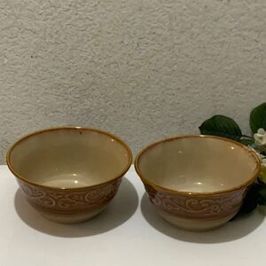 Better Homes and Gardens Embossed Scroll Soup Cereal Bowl set of 2 .6 1/4” G6
